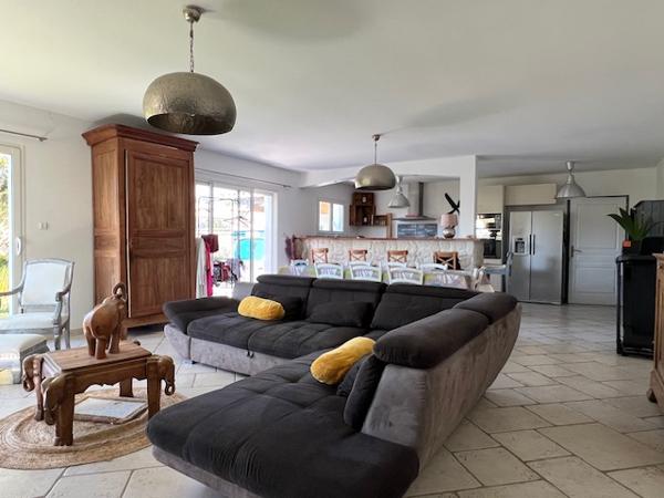 MAISON AU CALME - A 950 M DES COMMERCES