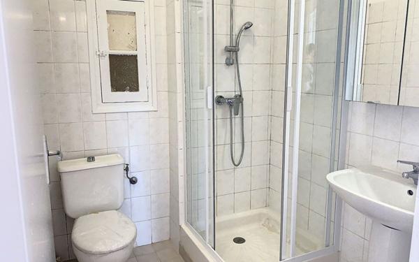 Appartement à louer    2 pièces • 42 m2 Vallauris