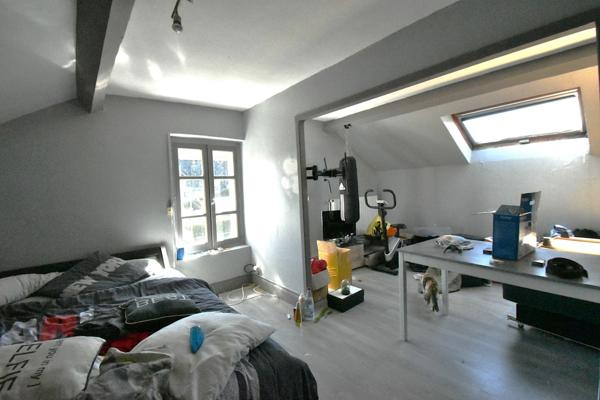 Maison à vendre 9 pièces SAINT AGREVE (07)