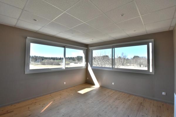 Maison à vendre 9 pièces SAINT AGREVE (07)