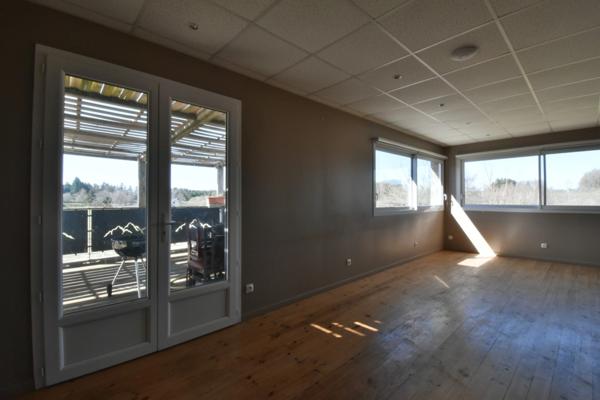 Maison à vendre 9 pièces SAINT AGREVE (07)