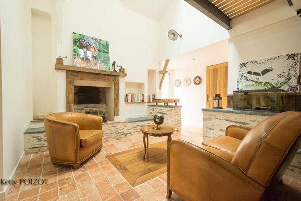 Nouveauté - Maison de Caractère Blain - 184 m2, 40 m2 d'annexes ainsi qu'une grange garage refaite