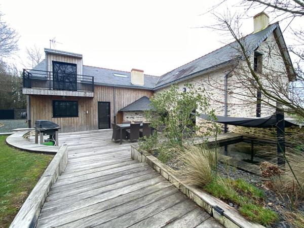 Nouveauté - Maison de Caractère Blain - 184 m2, 40 m2 d'annexes ainsi qu'une grange garage refaite