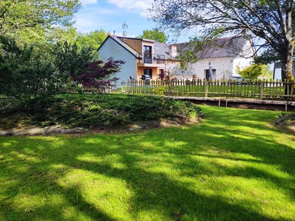 Nouveauté - Maison de Caractère Blain - 184 m2, 40 m2 d'annexes ainsi qu'une grange garage refaite