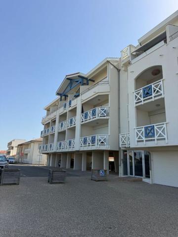 Vue exceptionnelle sur l'Océan - Appartement rénové avec balcon, parking et fort potentiel locatif