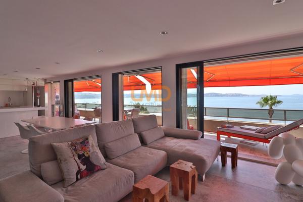Appartement standing T3 terrasse parking, dernier étage, front de mer