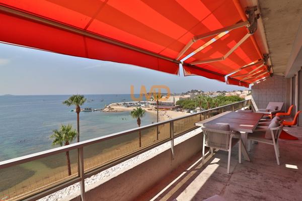 Appartement standing T3 terrasse parking, dernier étage, front de mer