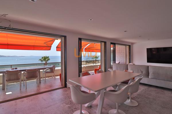 Appartement standing T3 terrasse parking, dernier étage, front de mer