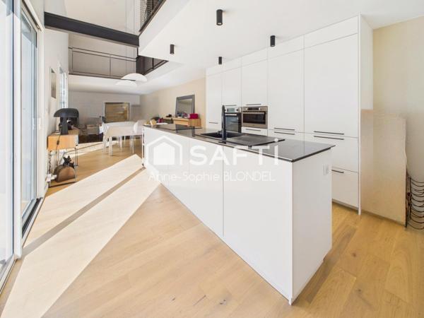 LE BOUSCAT Maison 4 chambres, terrasse, piscine et parking