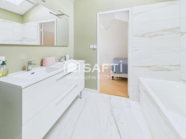 LE BOUSCAT Maison 4 chambres, terrasse, piscine et parking