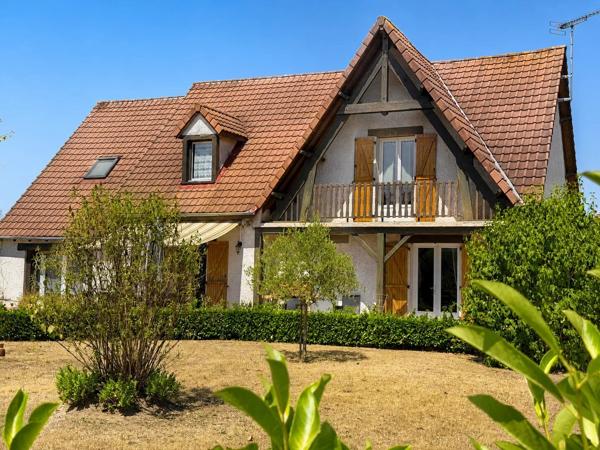 Vente                                                      Maison
                        
                     9 pièces                      183 m2                     à Aubigny-sur-Nère