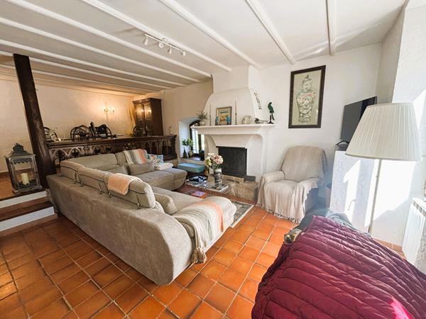 Maison centre village rénovée de 120M2 avec tropézienne