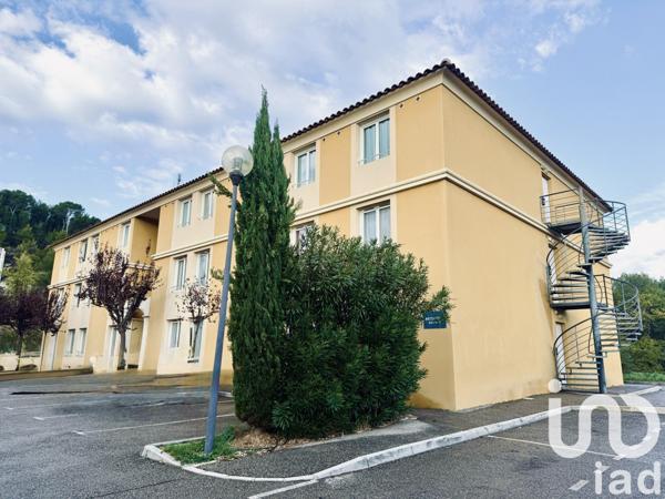 Studio 1 pièce de 19 m² à Le Tholonet (13100)