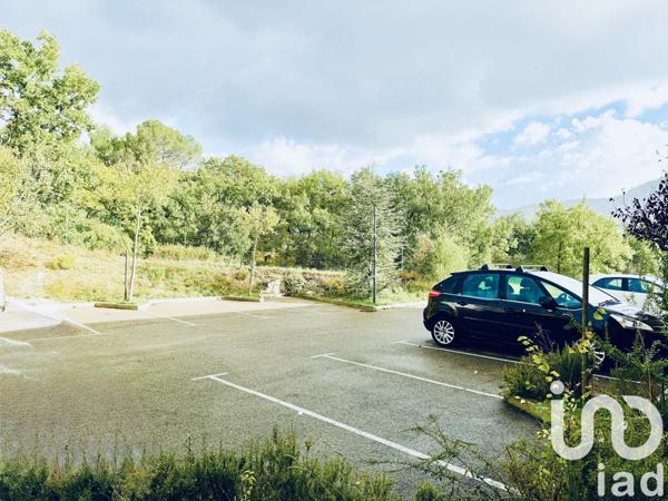 Studio 1 pièce de 19 m² à Le Tholonet (13100)