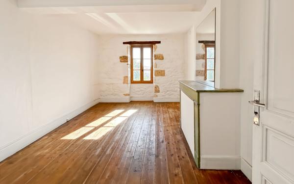 Maison à vendre    5 pièces •  Saint-Clar