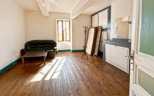 Maison à vendre    5 pièces •  Saint-Clar