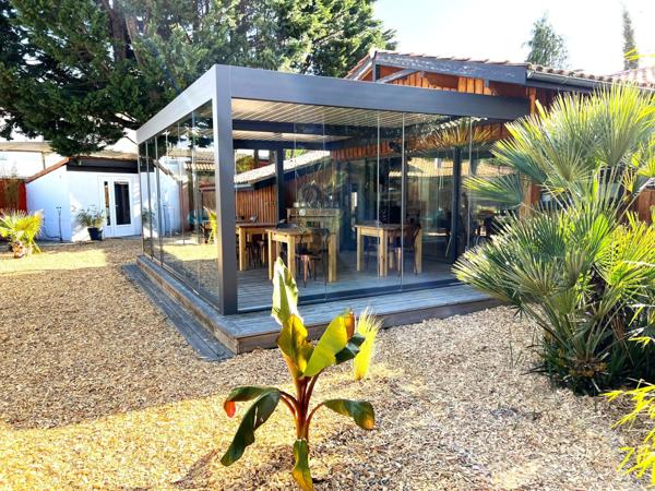 Propriété de standing T9 avec piscine chauffée et garage