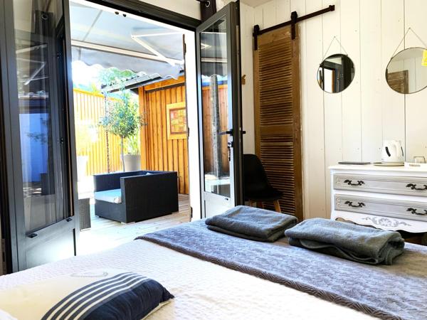 Propriété de standing T9 avec piscine chauffée et garage