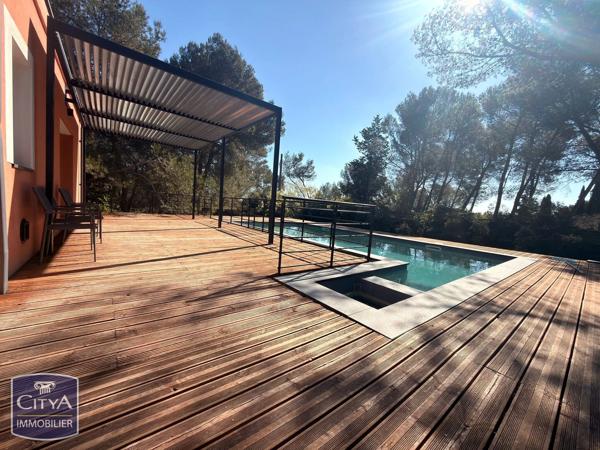 Maison à vendre 7 pièces 145.4m² Nîmes (30900)