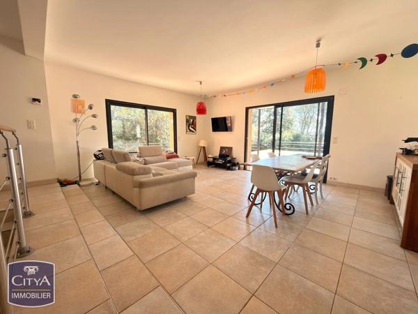 Maison à vendre 7 pièces 145.4m² Nîmes (30900)