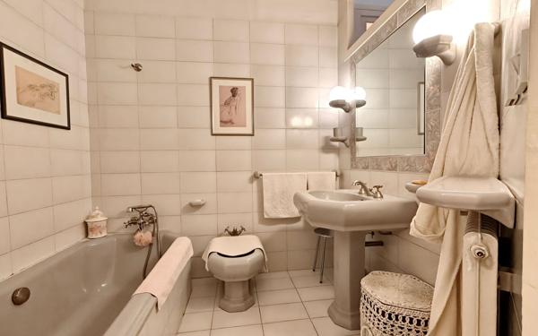Appartement à vendre    2 pièces • 74,06 m2 Grenoble
