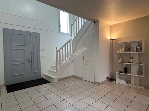 Maison OSNY 6 pièces de 152 m2 - secteur LES FONDS DE CHARS