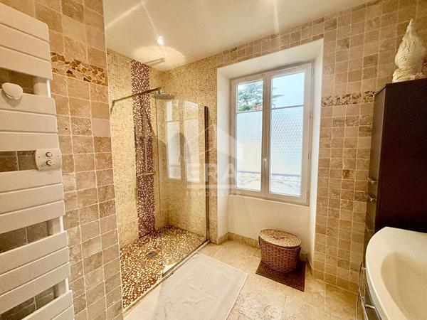 Maison de caractère Le Mée-Sur-Seine 185.50 m²