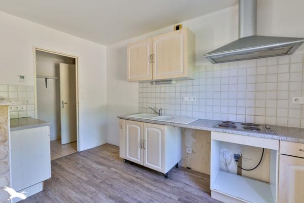 Maison à vendre 148 400 € Barbezieux-Saint-Hilaire 4 p 85 m² DPE D