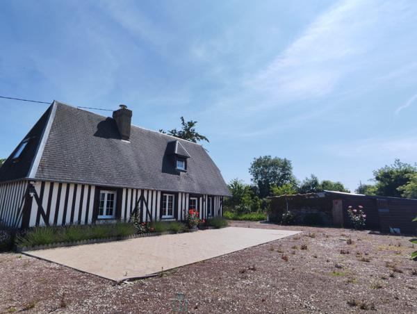 Agréable maison dans écrin de verdure, au calme, avec jolie vue