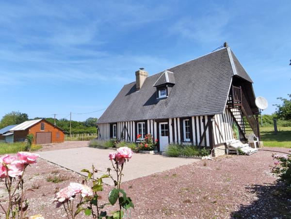 Agréable maison dans écrin de verdure, au calme, avec jolie vue