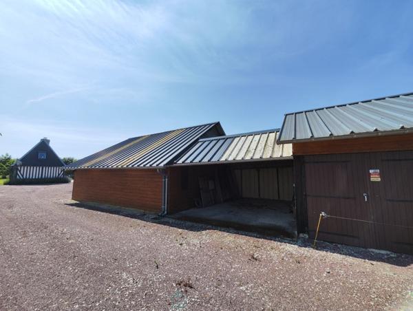 Agréable maison dans écrin de verdure, au calme, avec jolie vue