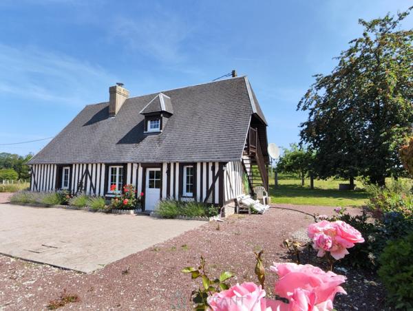 Agréable maison dans écrin de verdure, au calme, avec jolie vue