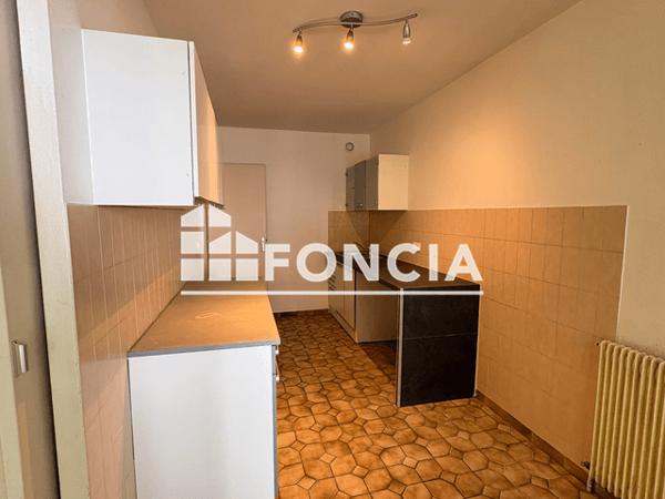 Location Appartement 3 pièces 74.29 m² - 1-3-5 PLACE PORTE D'ALLINGES Evian Les Bains 74500