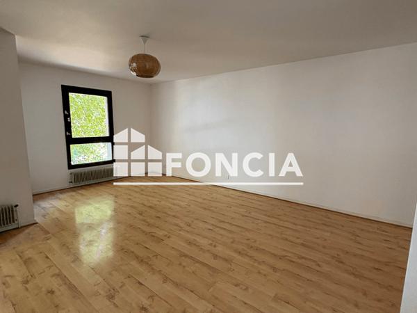 Location Appartement 3 pièces 74.29 m² - 1-3-5 PLACE PORTE D'ALLINGES Evian Les Bains 74500