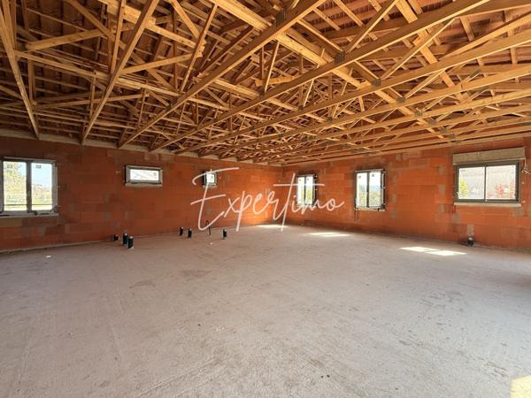 Volx (04130) MAISON A VOLX