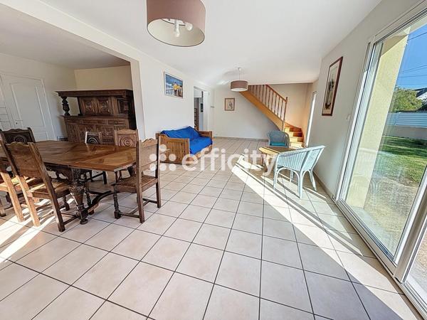 Maison 8 pièces - 141 m² Exclusivité efficity