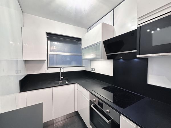 Appartement à vendre |                                       Villeneuve-Loubet |                                        3 pièces  |  77,7 m²