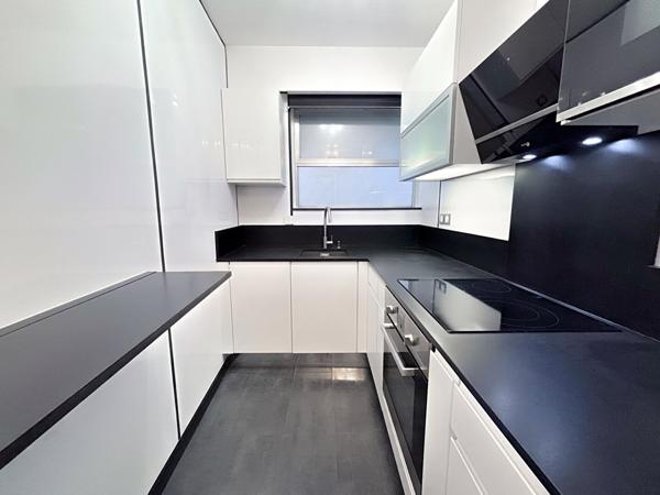 Appartement à vendre |                                       Villeneuve-Loubet |                                        3 pièces  |  77,7 m²