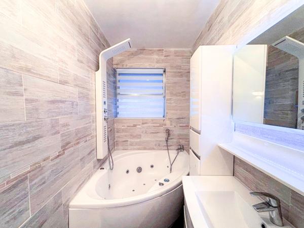 Appartement à vendre |                                       Villeneuve-Loubet |                                        3 pièces  |  77,7 m²