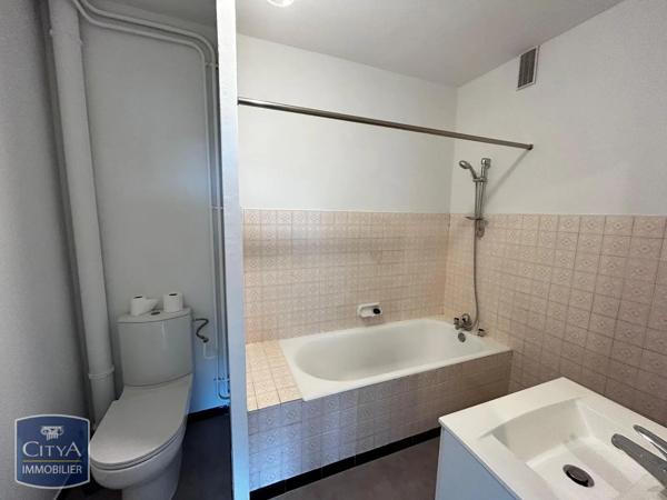 Appartement à louer 2 pièces 44.99m² Mont-de-Marsan (40000)