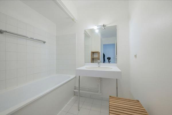Appartement Nogent Sur Marne 57 m² avec Balcon & Parking