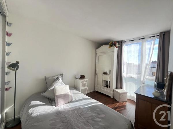 Appartement F2 à vendre  2 pièces - 50,29 m 2   MAUREPAS  - 78