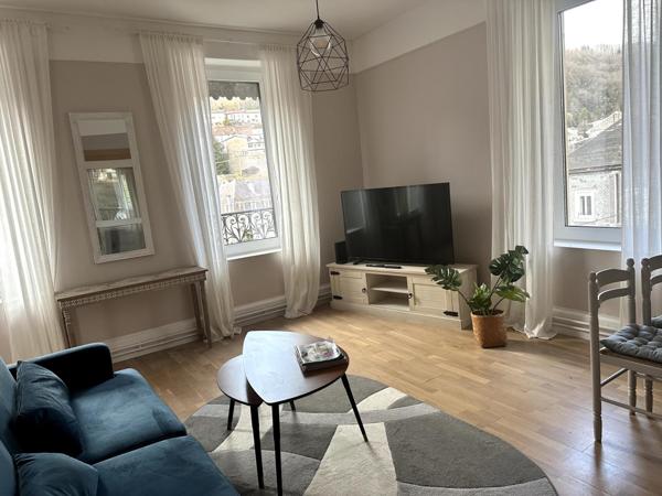 Appartement Rénové avec belle vue à Plombieres les bains