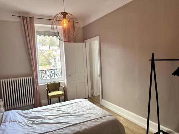 Appartement Rénové avec belle vue à Plombieres les bains