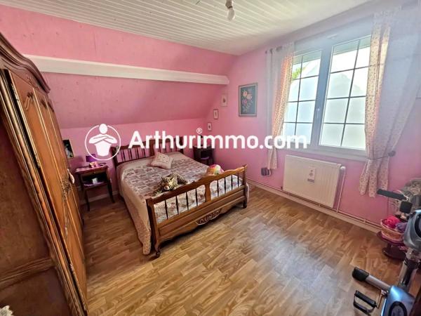 Vente                                                      Maison
                        
                     5 pièces                      135 m2                     à Savigny-le-Temple
