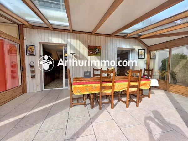 Vente                                                      Maison
                        
                     5 pièces                      135 m2                     à Savigny-le-Temple
