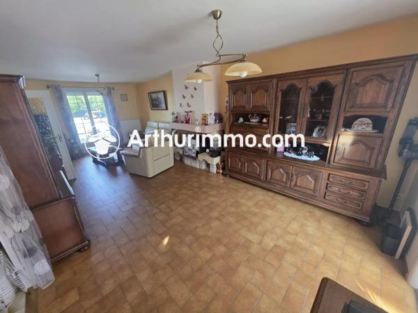 Vente                                                      Maison
                        
                     5 pièces                      135 m2                     à Savigny-le-Temple