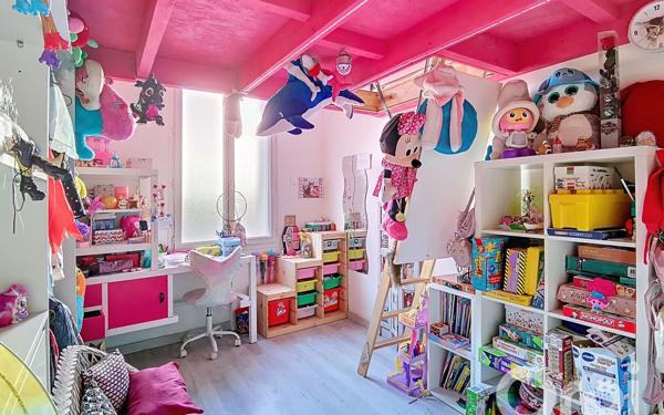 Appartement à vendre    3 pièces • 56 m2 Toulon