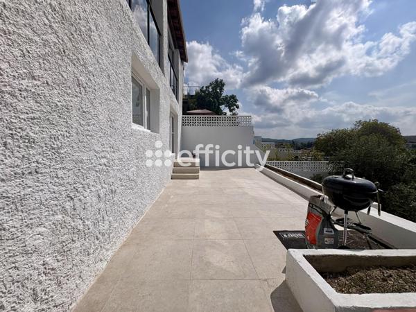 Maison
         5 pièces
        - 128 m² 425 000 € *