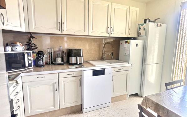 Appartement à vendre    4 pièces • 77,41 m2 Aubagne